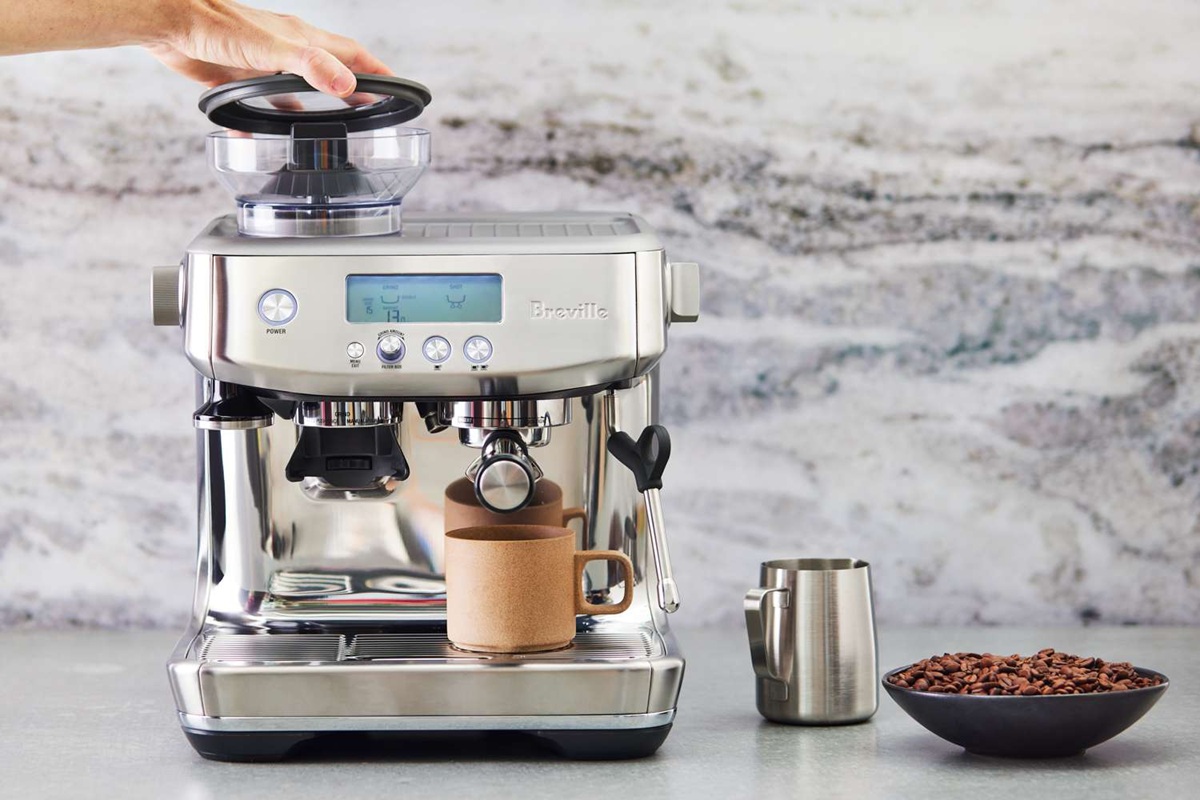 Automatic Coffee Machine Rental: Cost and Service Options